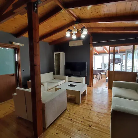 Wood Apartament